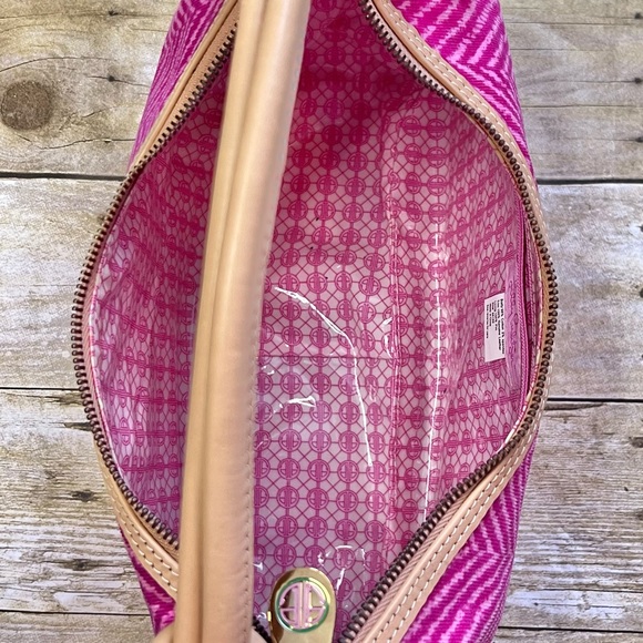 Lilly Pulitzer Pink Chevron Print Handbag - Picture 10 of 10